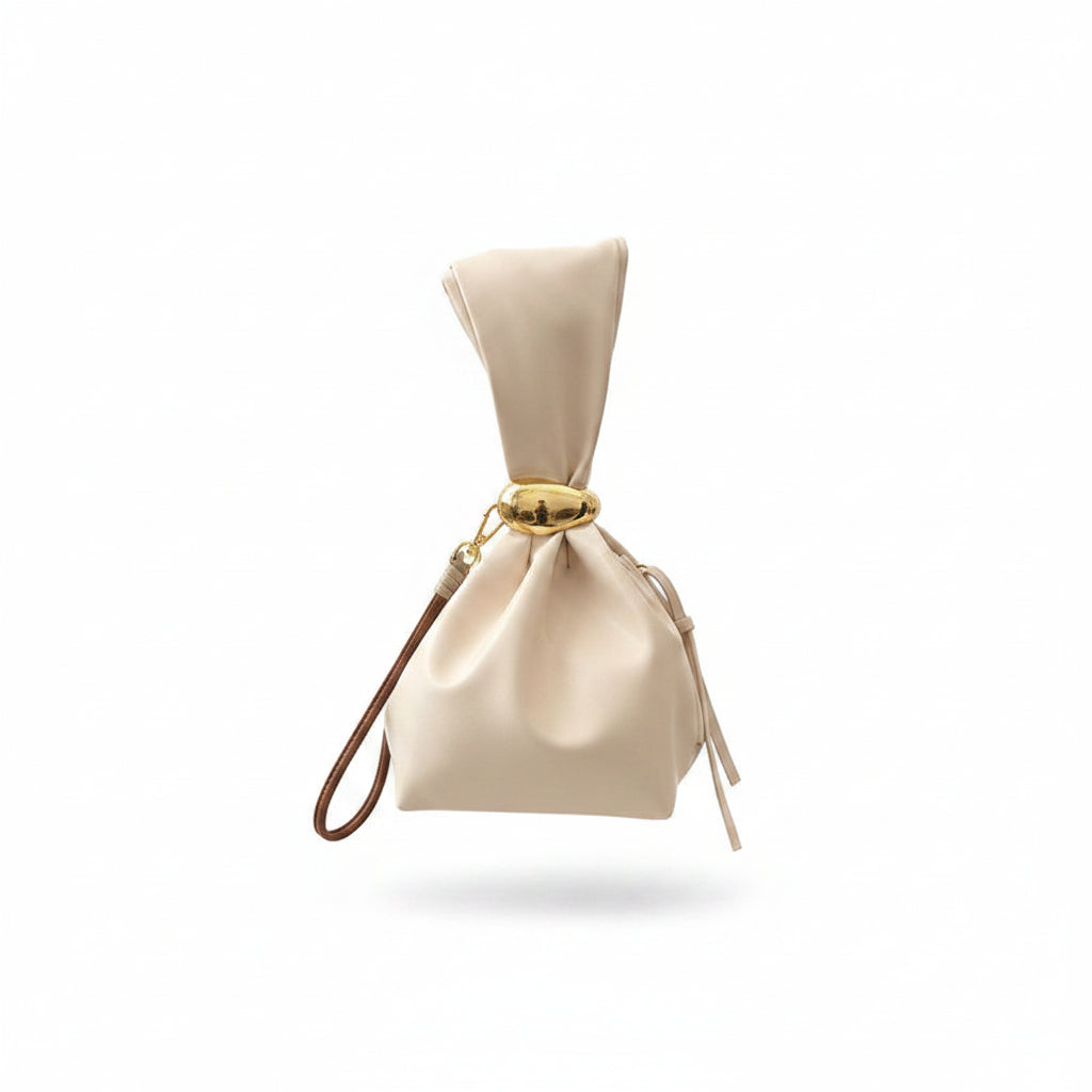 El Mini Bolso Maison: Lujo Pequeño para la Elegancia Diaria