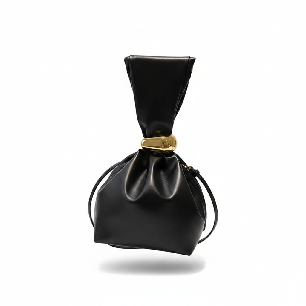 El Mini Bolso Maison: Lujo Pequeño para la Elegancia Diaria