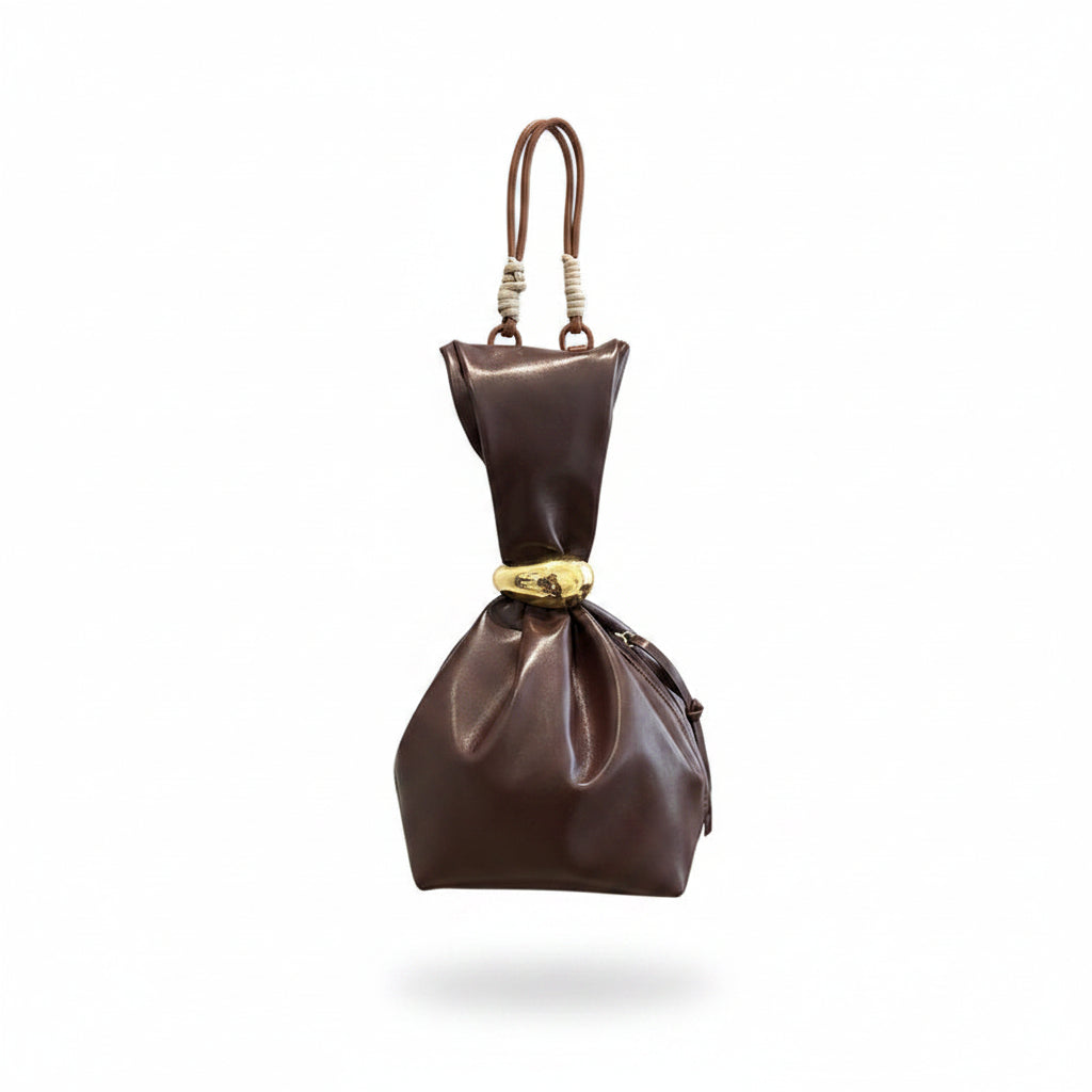 El Mini Bolso Maison: Lujo Pequeño para la Elegancia Diaria